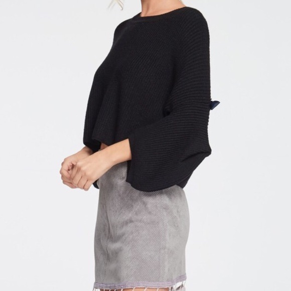 Pullover Ribbed Sweater - Picture 4 of 5